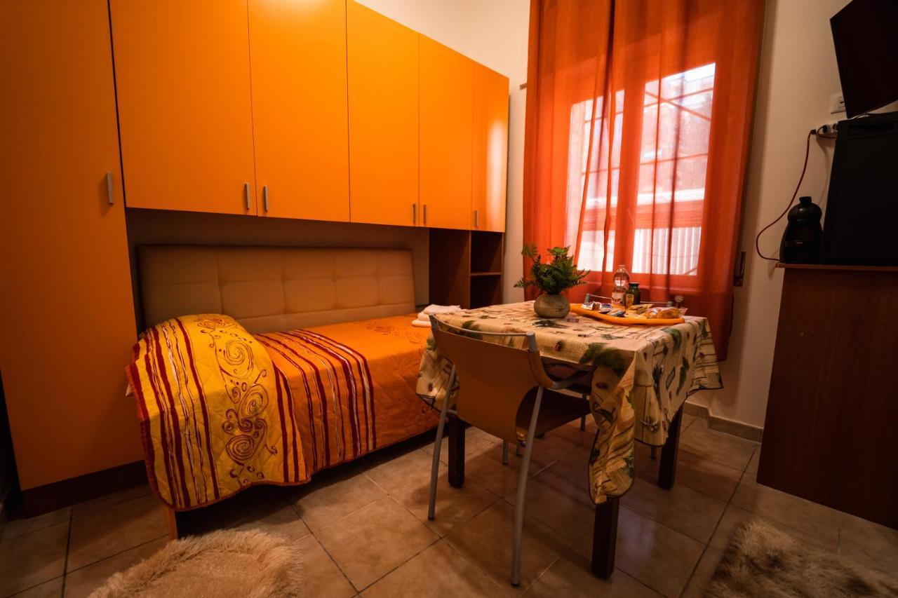 Sole Luna B&B เปสการา ภายนอก รูปภาพ